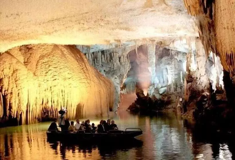 Lamedina Hotel & Resort