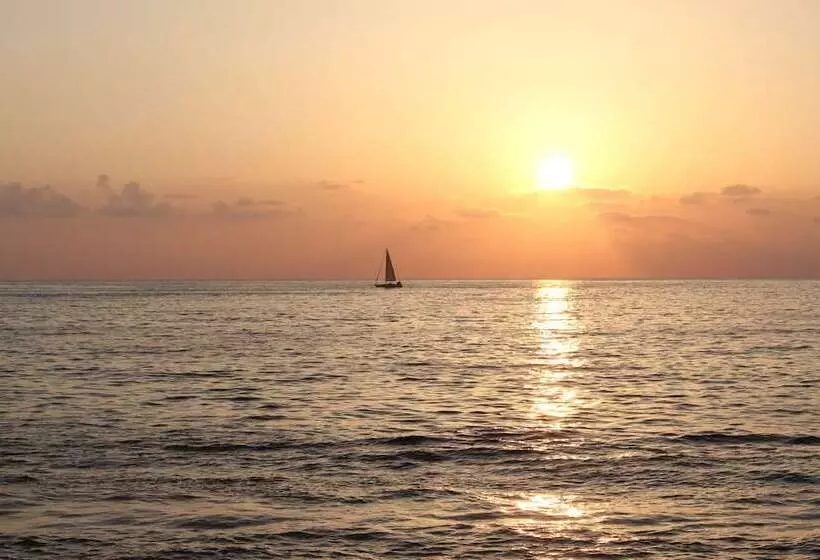 Lamedina Hotel & Resort