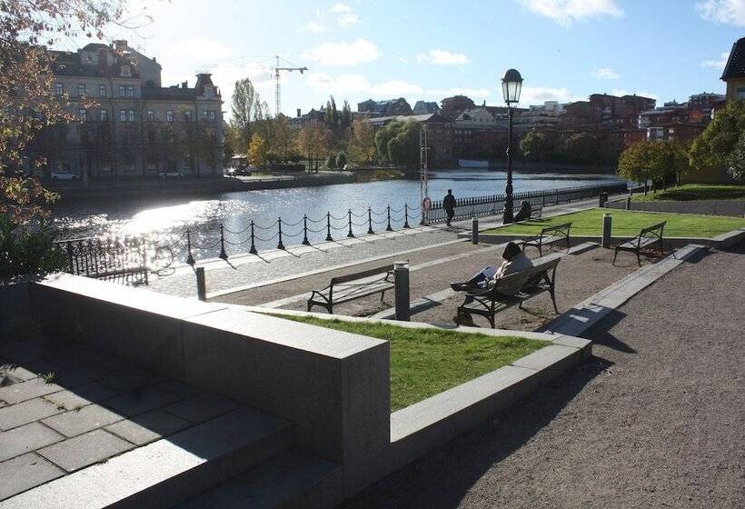 Хостел Vattengrändens Vandrarhem &