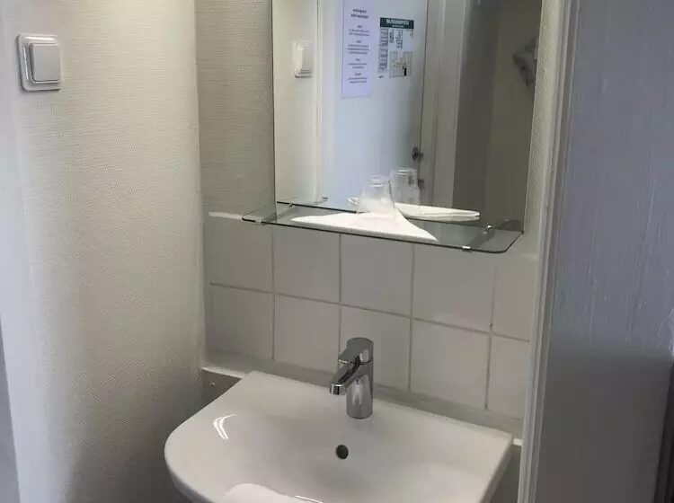 Хостел Vattengrändens Vandrarhem &