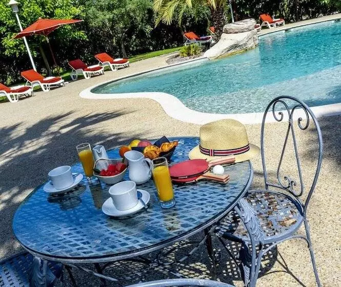 Servotel Saintvincent