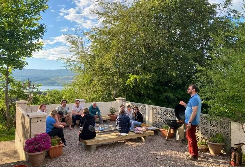 ユースホステル Fort William Backpackers