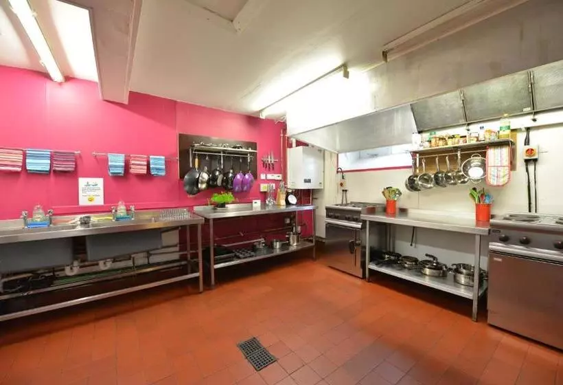 Auberge Hôtelière Oban Backpackers