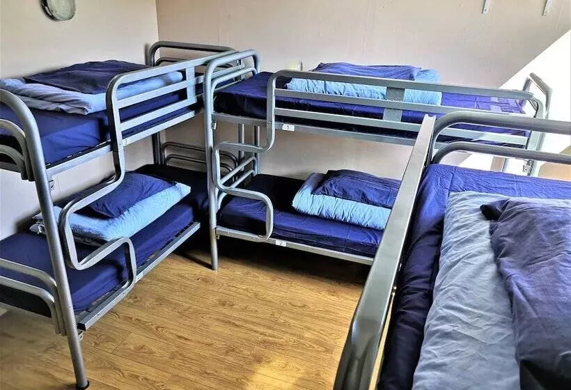 هاستل Oxford Backpackers