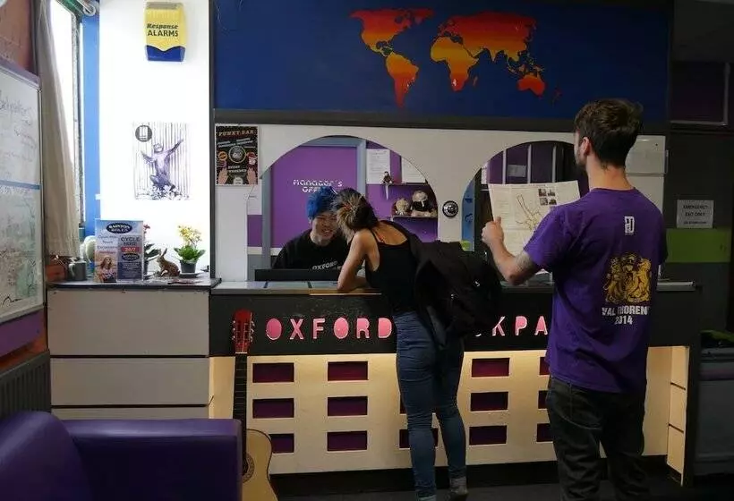 هاستل Oxford Backpackers