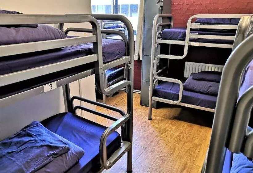 هاستل Oxford Backpackers