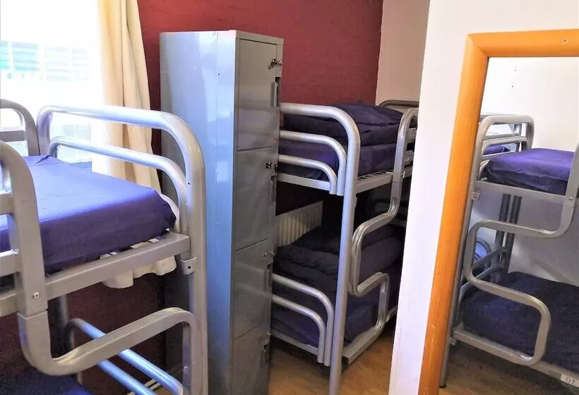 هاستل Oxford Backpackers