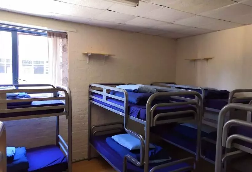 هاستل Oxford Backpackers