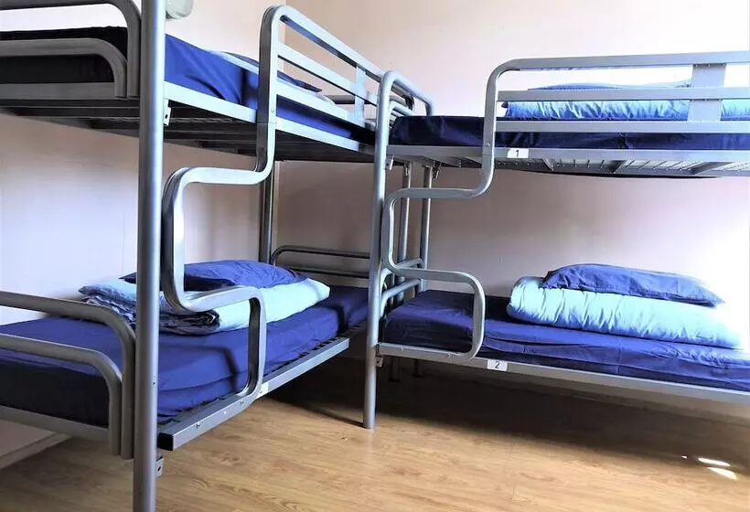 هاستل Oxford Backpackers