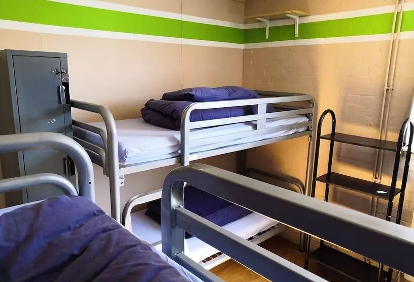 هاستل Oxford Backpackers