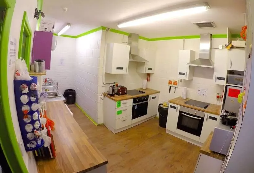 هاستل Oxford Backpackers