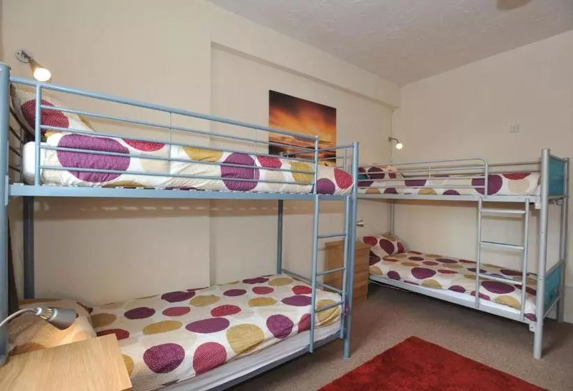 هاستل The Bunkroom