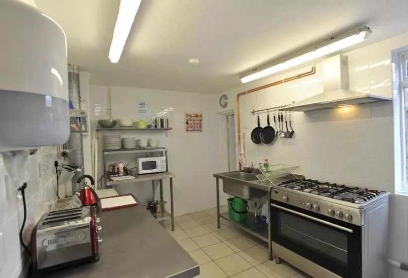 هاستل The Bunkroom