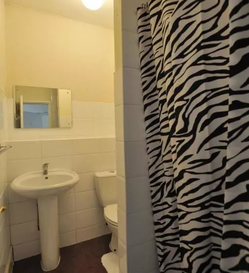 هاستل The Bunkroom