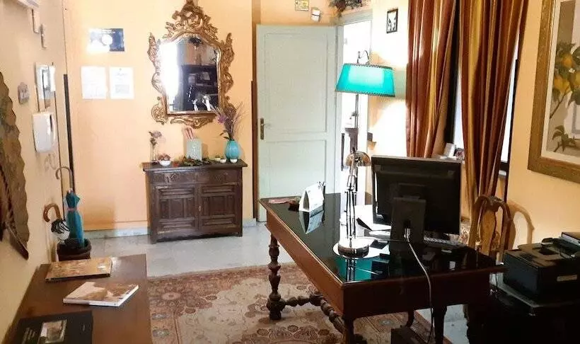 ベッドアンドブレックファースト Cavour Il Conte Camillo Bed&breakfast