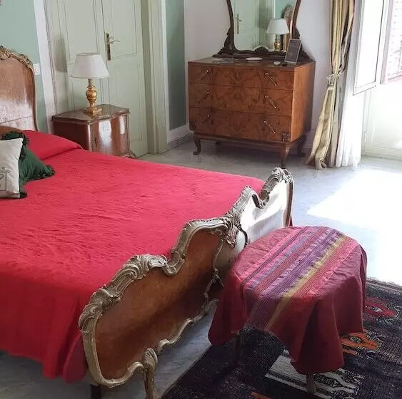 ベッドアンドブレックファースト Cavour Il Conte Camillo Bed&breakfast