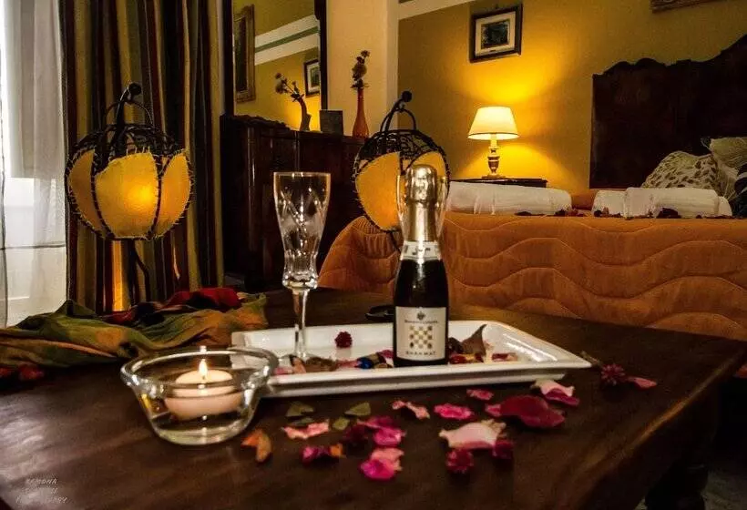 ベッドアンドブレックファースト Cavour Il Conte Camillo Bed&breakfast