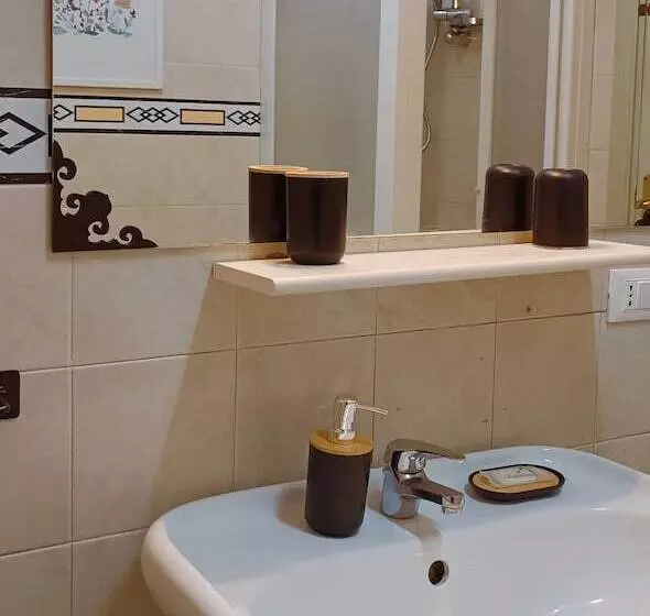 ベッドアンドブレックファースト Cavour Il Conte Camillo Bed&breakfast