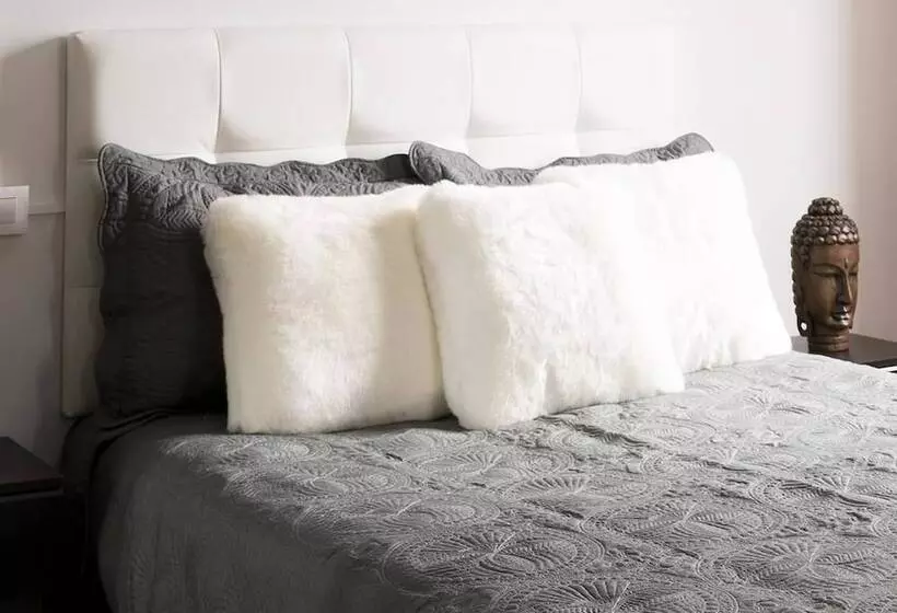 Bed and Breakfast Estrella Suites Hostel