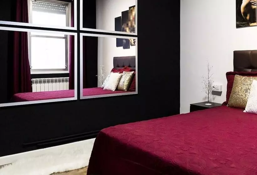 Bed and Breakfast Estrella Suites Hostel