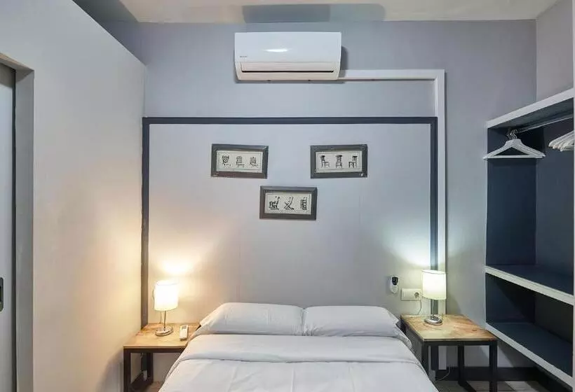 簡易ホテル Ella Guest House Barcelona