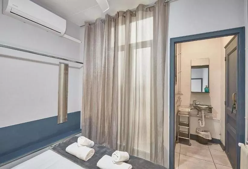 簡易ホテル Ella Guest House Barcelona