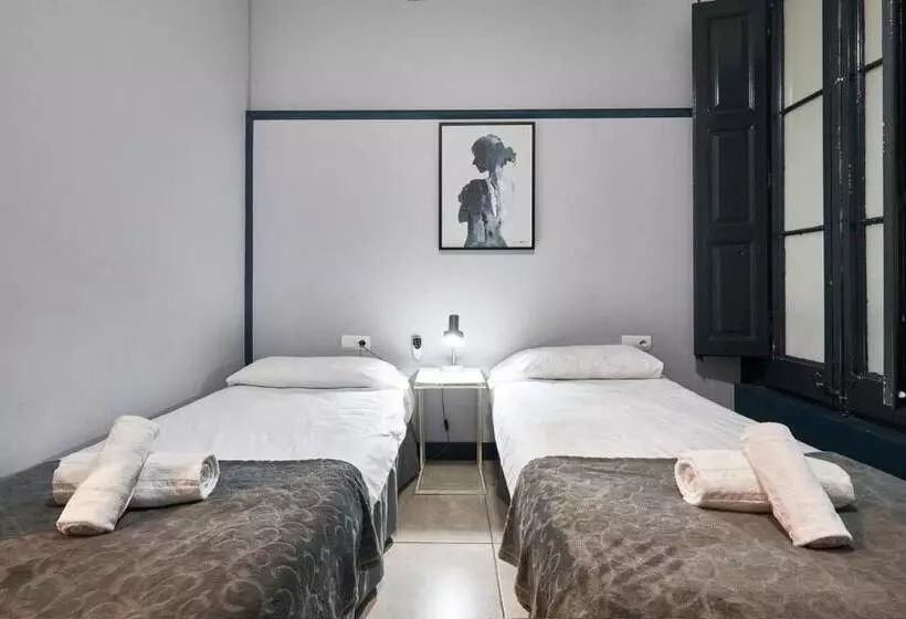 簡易ホテル Ella Guest House Barcelona