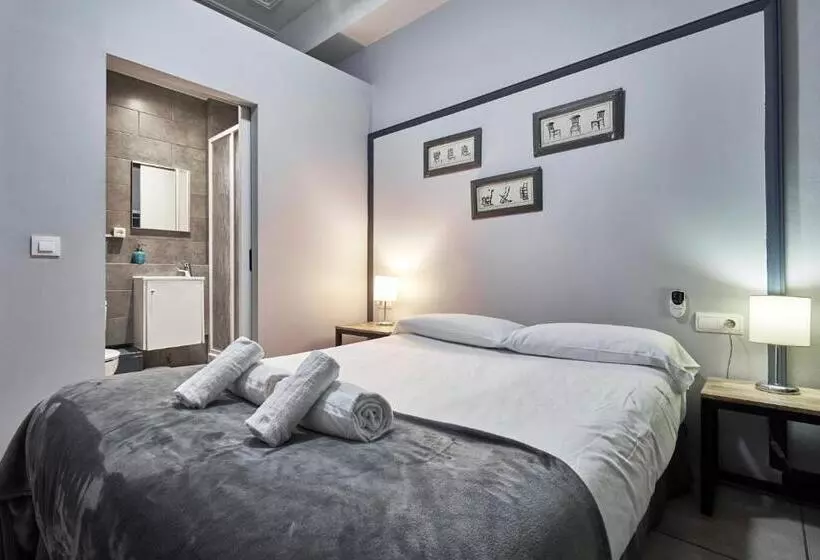 簡易ホテル Ella Guest House Barcelona