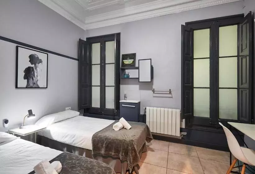 簡易ホテル Ella Guest House Barcelona