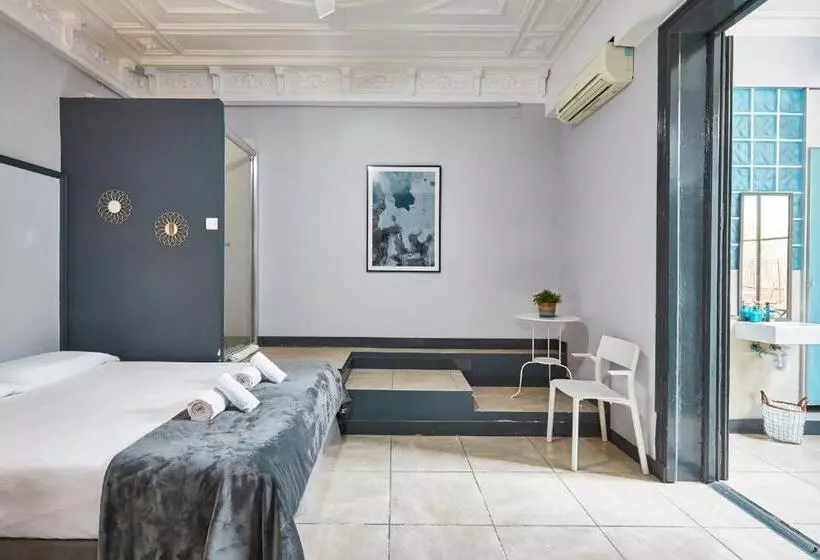 簡易ホテル Ella Guest House Barcelona