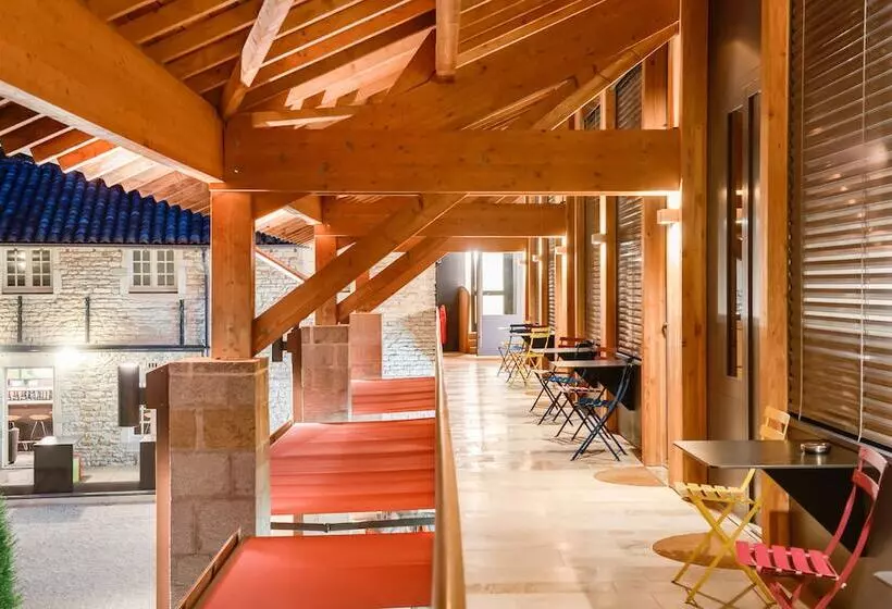 호텔 Hôtel Restaurant Le Château De Besseuil, Mâcon Nord   Teritoria