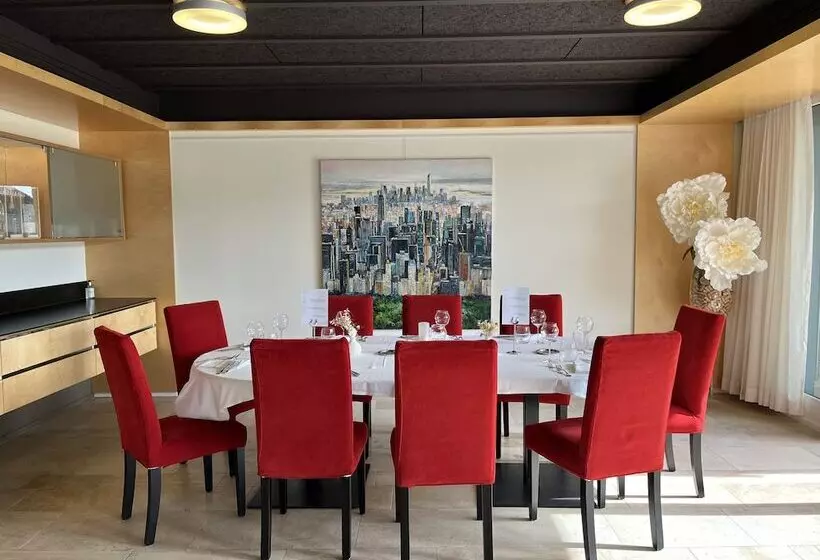 호텔 Hôtel Restaurant Le Château De Besseuil, Mâcon Nord   Teritoria