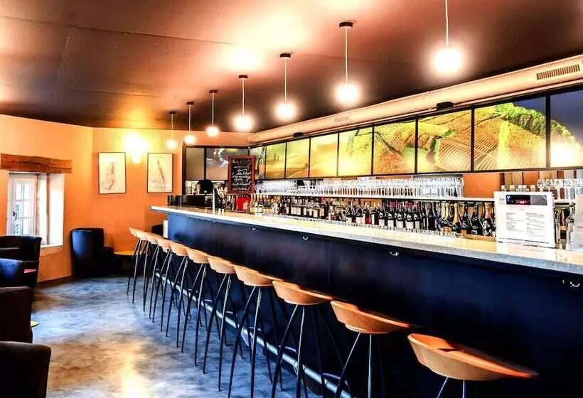 호텔 Hôtel Restaurant Le Château De Besseuil, Mâcon Nord   Teritoria