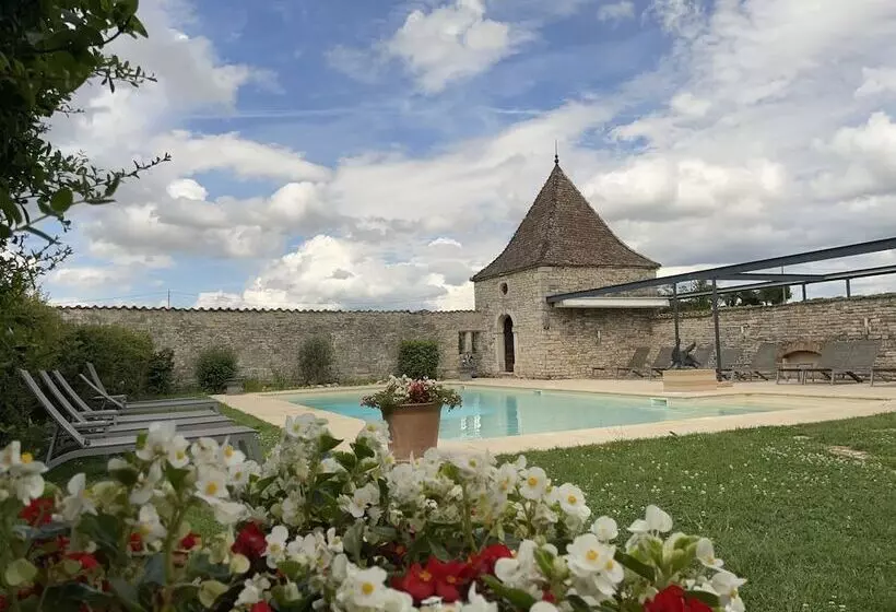 호텔 Hôtel Restaurant Le Château De Besseuil, Mâcon Nord   Teritoria