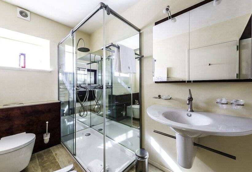 酒店 Hôtel Restaurant Le Château De Besseuil, Mâcon Nord   Teritoria