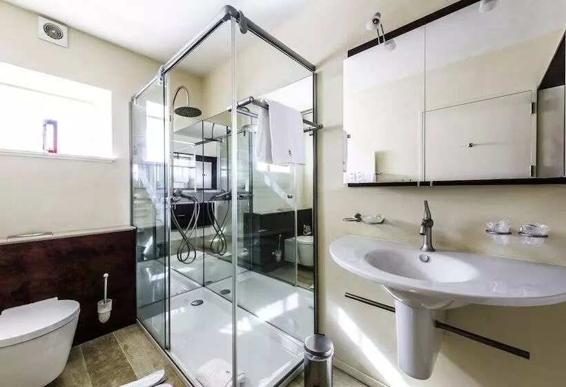 호텔 Hôtel Restaurant Le Château De Besseuil, Mâcon Nord   Teritoria