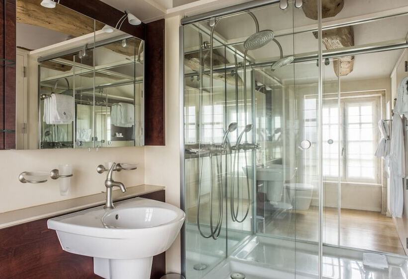 酒店 Hôtel Restaurant Le Château De Besseuil, Mâcon Nord   Teritoria