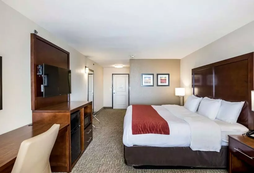 Отель Comfort Inn Bonner Springs Kansas City