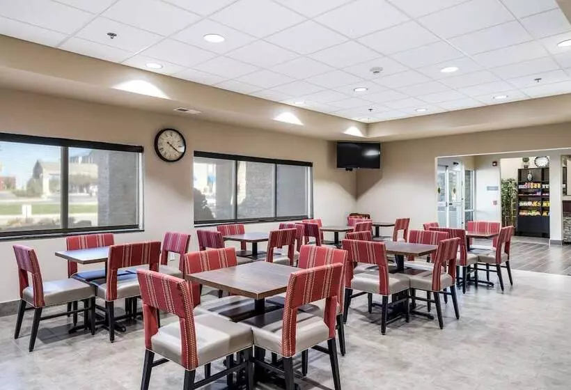 Отель Comfort Inn Bonner Springs Kansas City