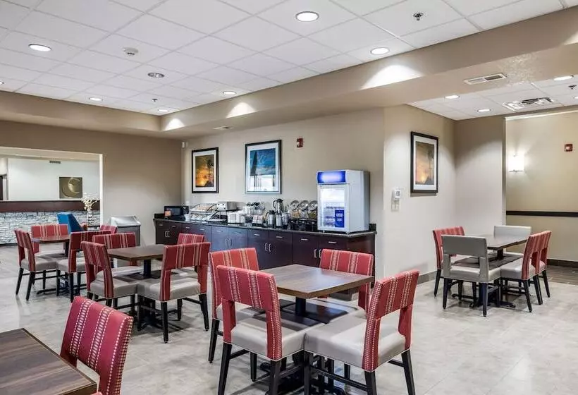 Отель Comfort Inn Bonner Springs Kansas City
