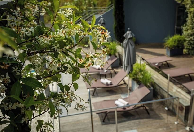 هتل Courtyard By Marriott Montpellier