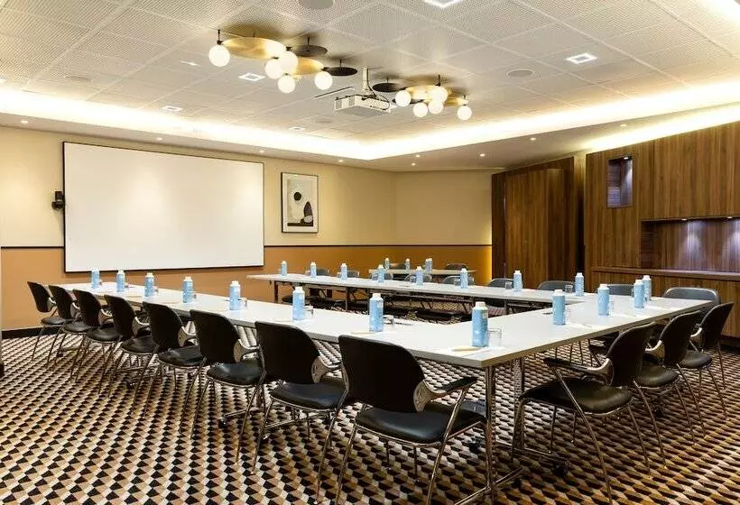 Le Parchamp, A Tribute Portfolio Hotel, Paris Boulogne