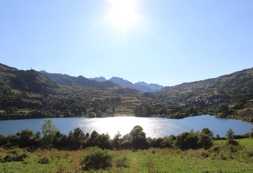 فندق Sno Villa De Sallent 3