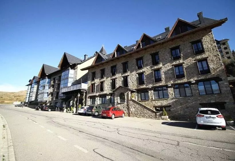 فندق Sno Villa De Sallent 3