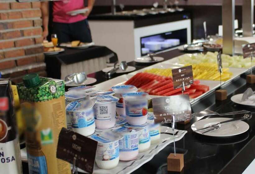 فندق Sno Villa De Sallent 3