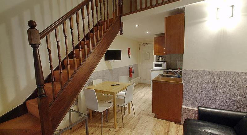 Hyde Park Economy Apartments