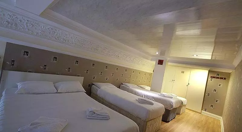 Hyde Park Economy Apartments