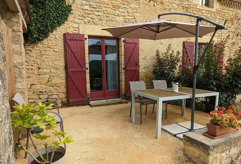 צימר Domaine De Fleurie