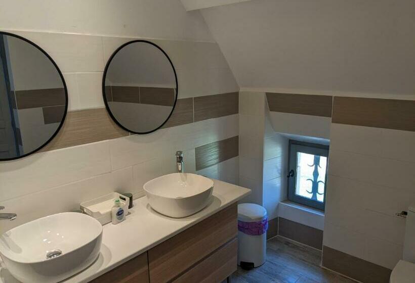 צימר Domaine De Fleurie