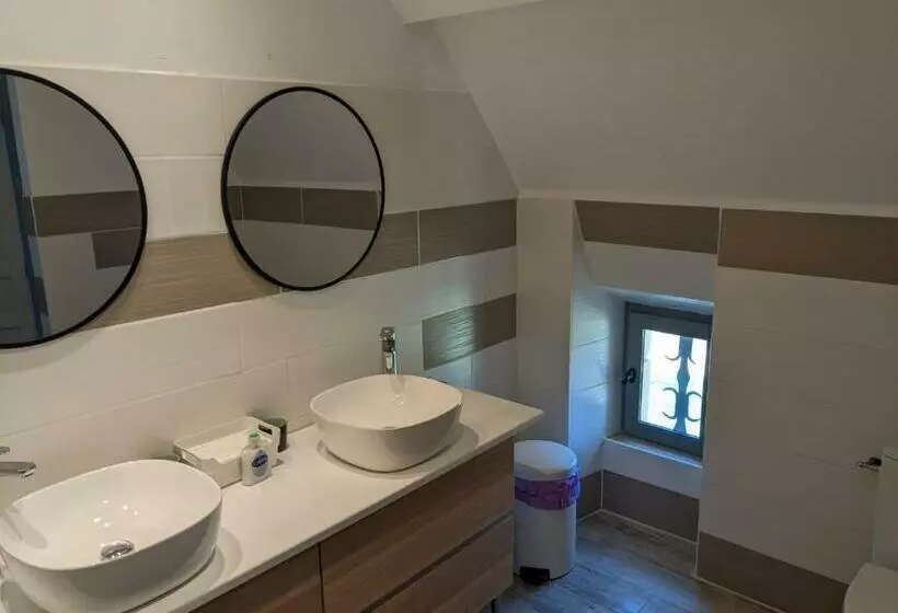 ベッドアンドブレックファースト Domaine De Fleurie